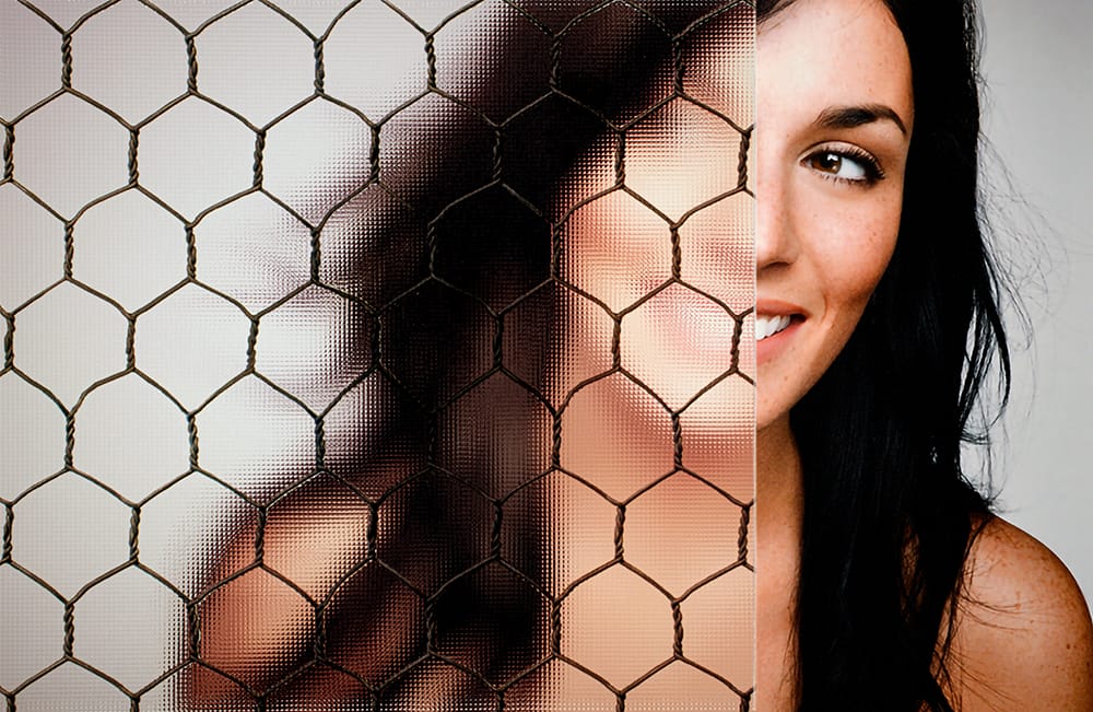 SGC-6531-UG Frosted Chicken Wire decorative window film โ Arizona House of Film